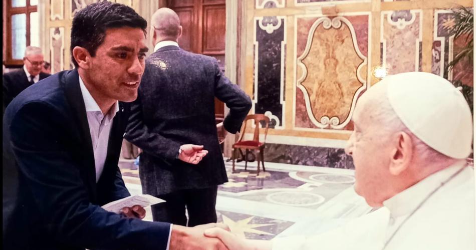 Juan Bautista Infante de Sol de Mayo al Vaticano y en audiencia con Francisco