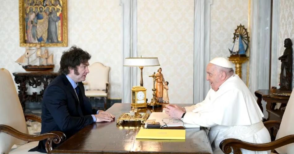 El Papa recibioacute a Javier Milei en el Vaticano y hablaron por maacutes de una hora