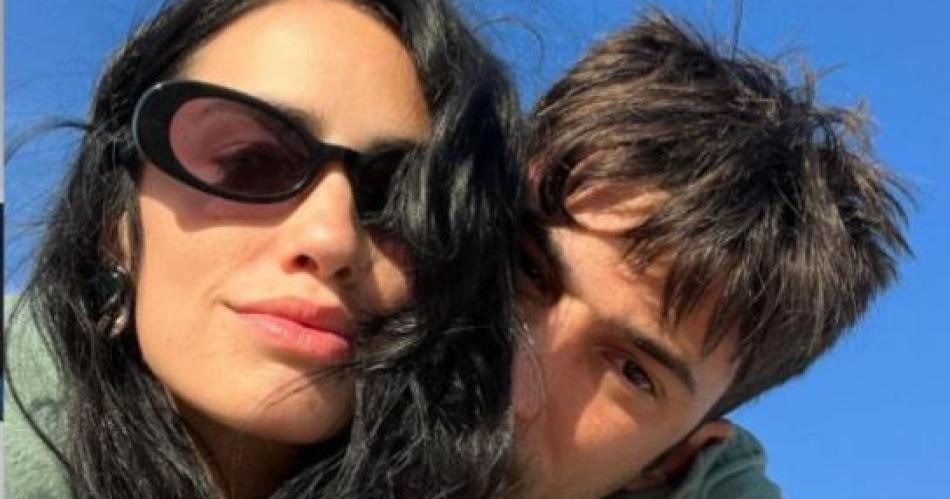El novio de Lali Espoacutesito Pedro Rosemblat le contestoacute a Javier Milei