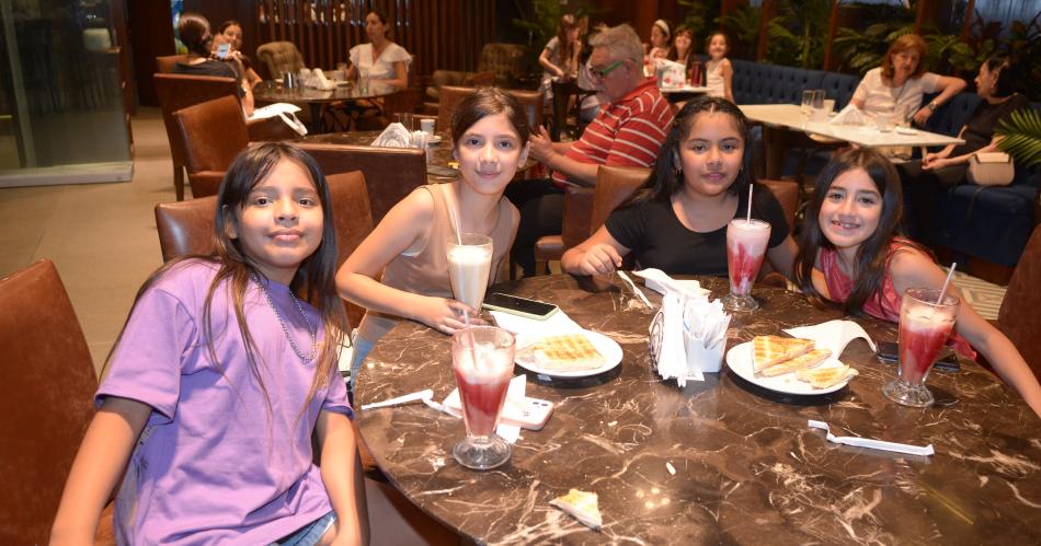 ENCUENTROS PARA CELEBRAR EL AMOR QUE UNE