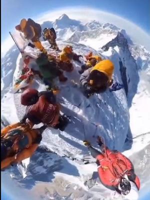 El increiacuteble registro 360deg del Monte Everest