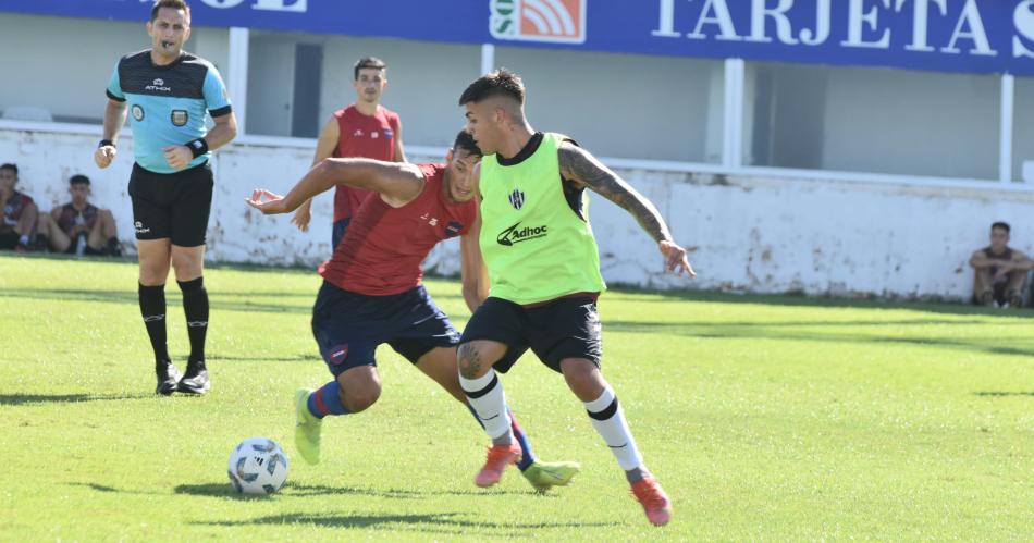 Central Coacuterdoba ganoacute un amistoso ante Guumlemes en el Alfredo Terrera