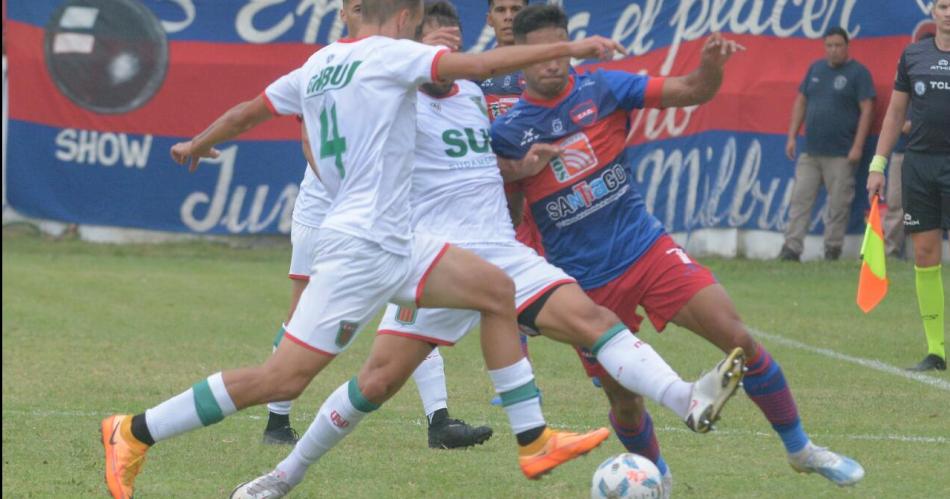 Agoacutenico empate de Guumlemes ante Agropecuario