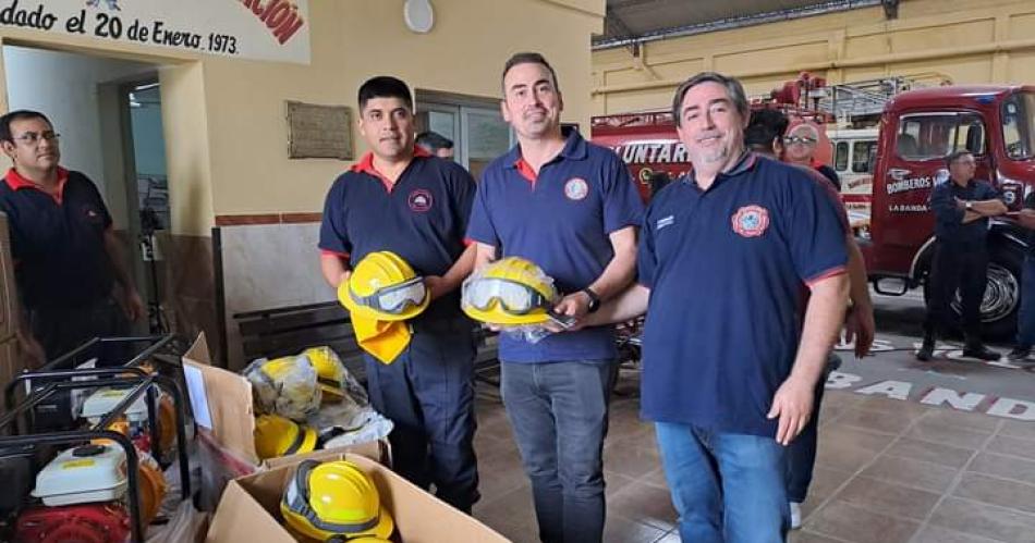 Bomberos Voluntarios de Las Termas recibieron donaciones