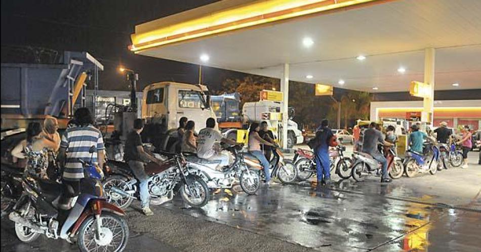 Marzo llega con aumentos de nafta y gasoil