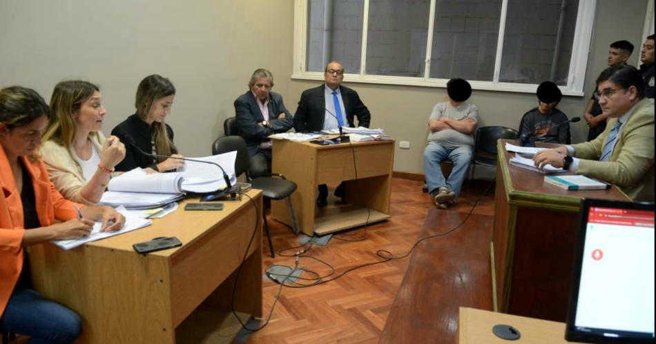 Dictan prisioacuten preventiva para muacutesico y un quiosquero por supuesta pornografiacutea infantil