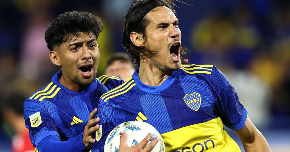 Video- Miraacute los tres goles de Cavani en una noche sontildeada en la Bombonera