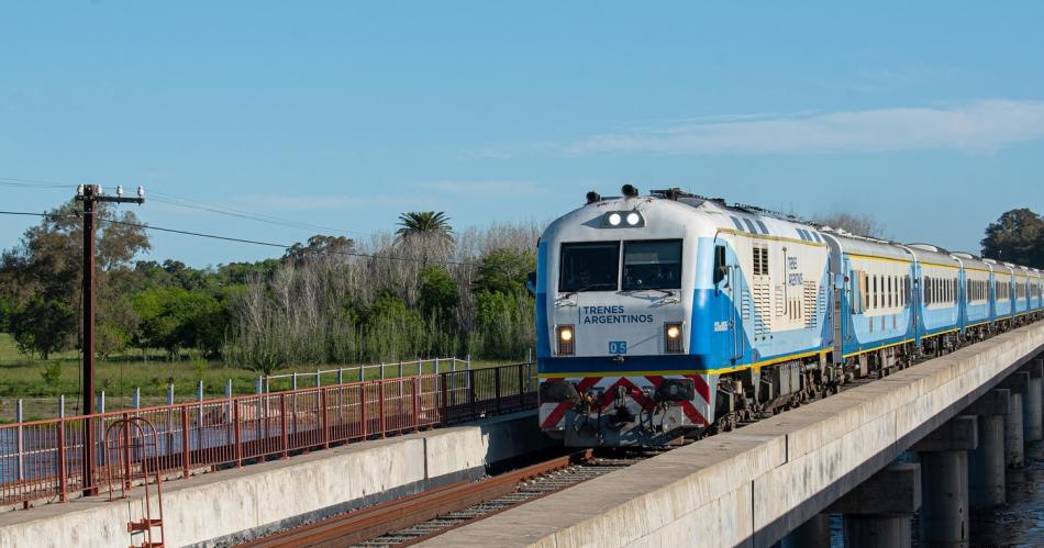 Asiacute es como los jubilados pueden pagar menos por el boleto de colectivo y tren
