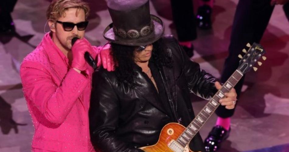 El Oscar a Mejor Peliacutecula y 7 estatuillas fueron par Oppenheimer pero Messi se llevoacute todas las mirada