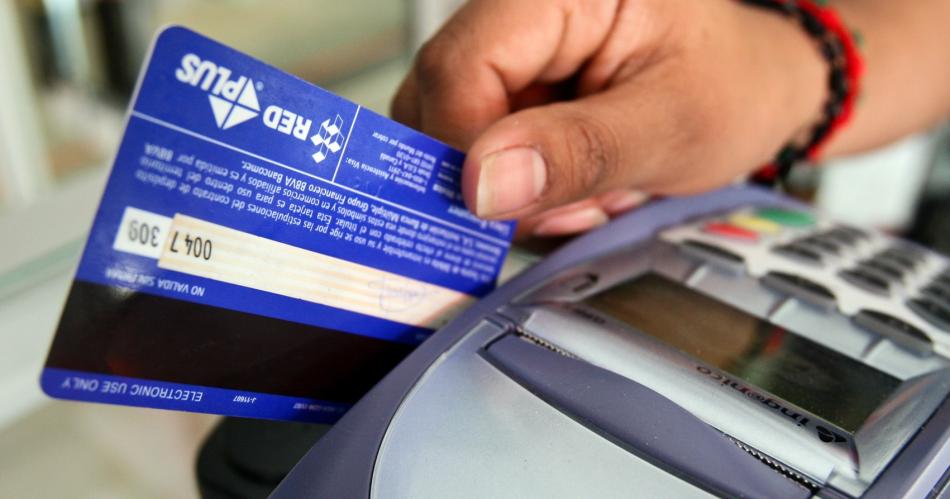 Desde hoy rigen cambios en el pago con tarjetas para prevenir fraudes y estafas