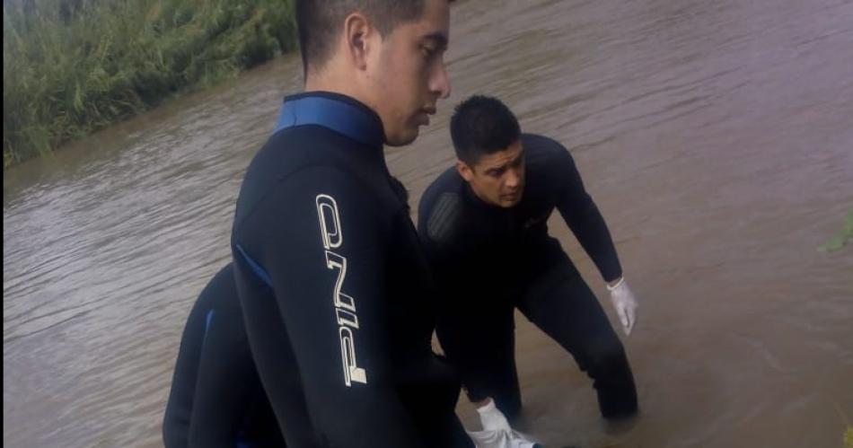 Cadaacutever que fue hallado flotando en las aguas del riacuteo Dulce perteneciacutea a un narco santafesino