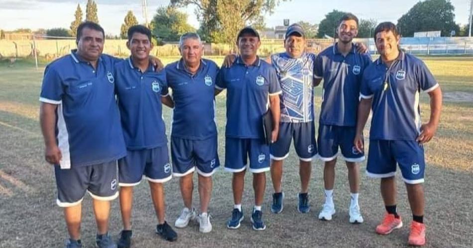 Estudiantes empezoacute a entrenar con un entrenador cordobeacutes