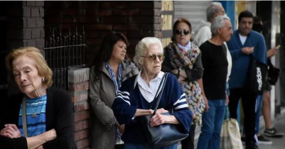 El DNU de jubilaciones no resuelve la emergencia previsional