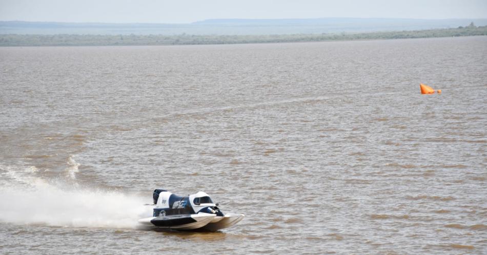 Cierre de lujo del F1 Power Boat en Termas de Riacuteo Hondo 