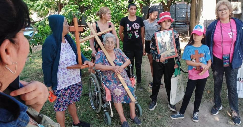 Coacutemo se viviacutea la Pascua antes- el relato de una nintildea bandentildea que se convirtioacute en abuela