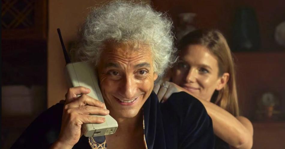 Guillermo Coacuteppola a la conquista del puacuteblico de Santiago