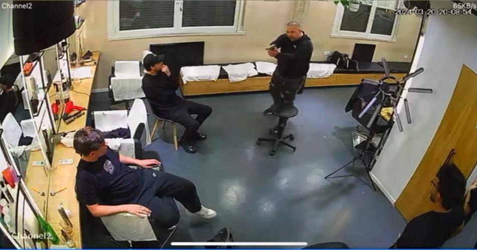 El santiaguentildeo Abel Guzmaacuten habriacutea intentado asesinar tambieacuten a su jefe