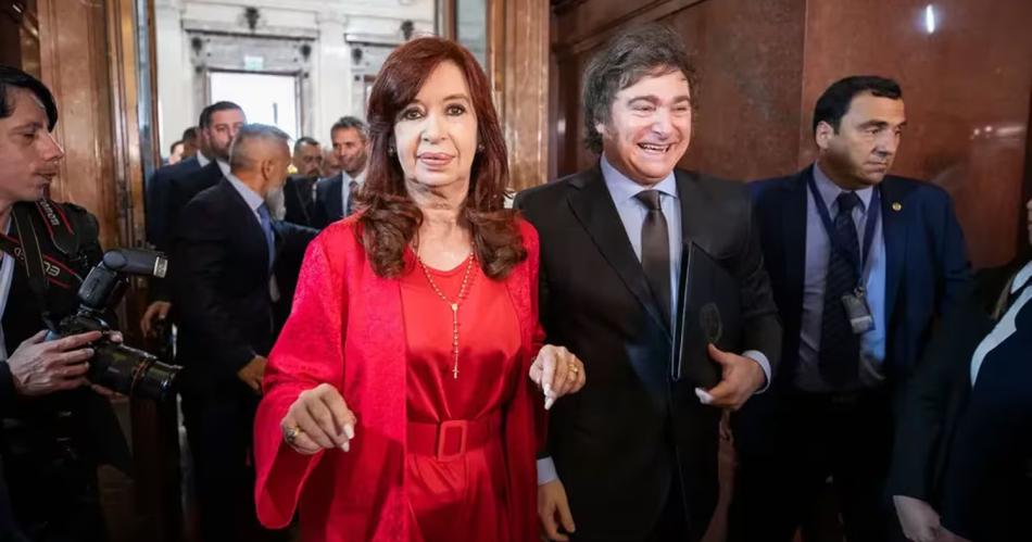 Reaparecioacute Cristina Kirchner y arremetioacute contra Milei