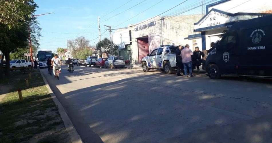 BÚSQUEDA La Policía trataba de dar ayer con el paradero del denunciado