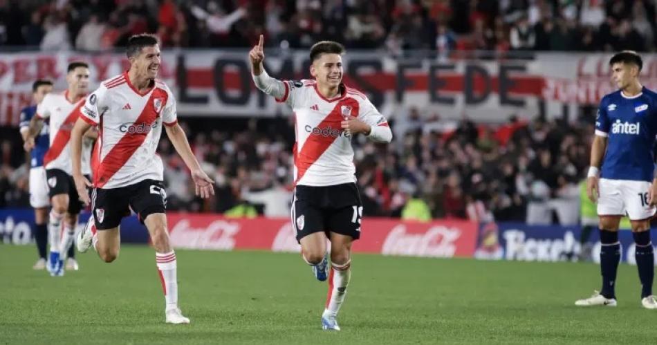 River vencioacute con autoridad a Nacional y se consolida como puntero del Grupo H