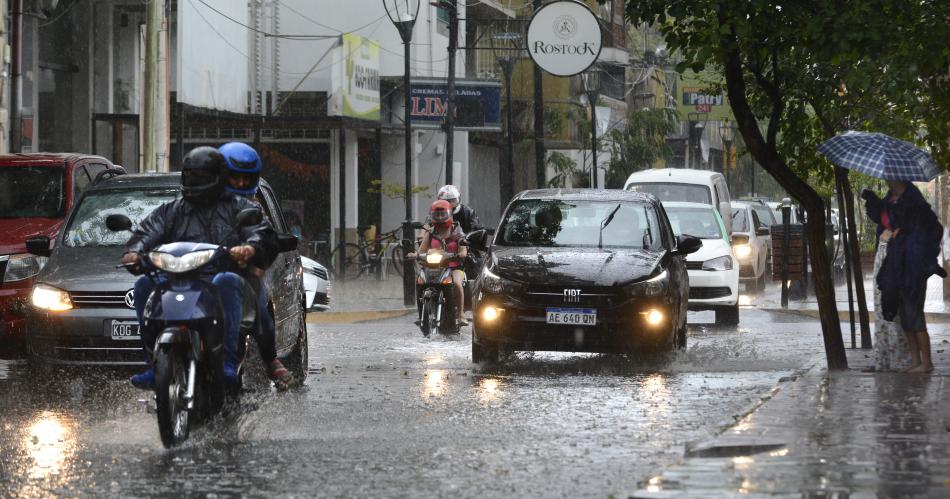 Las lluvias en Santiago podriacutean extenderse hasta el lunes