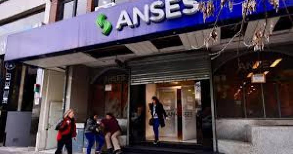 Con DNI consultaacute cuaacutendo cobraacutes y si accedeacutes al bono para jubilados de Anses