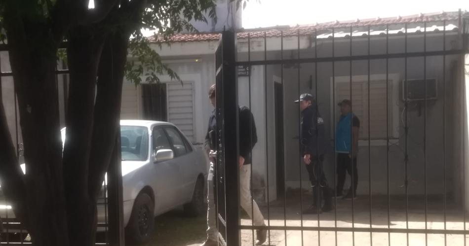 Muacuteltiples allanamientos simultaacuteneos en Santiago y en Buenos Aires en busca del proacutefugo Abel Guzmaacuten