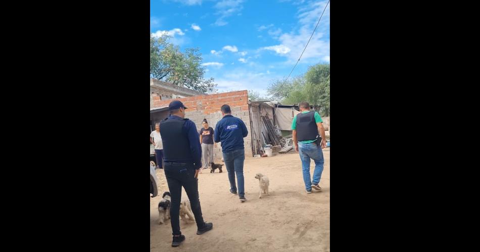 Muacuteltiples allanamientos simultaacuteneos en Santiago y en Buenos Aires en busca del proacutefugo Abel Guzmaacuten