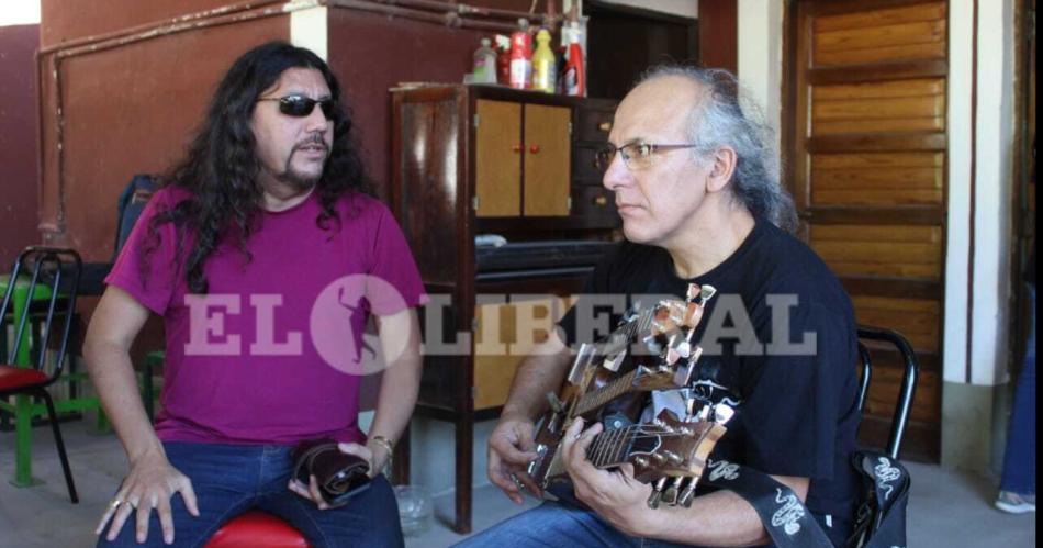 Facundo Toro graboacute con Manolo Herrera en Atamisqui las imaacutegenes para el video de Amor seguro