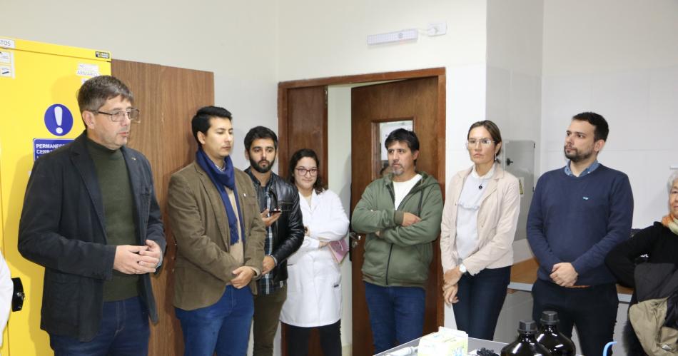 Inauguran un laboratorio de servicios analiacuteticos avanzados