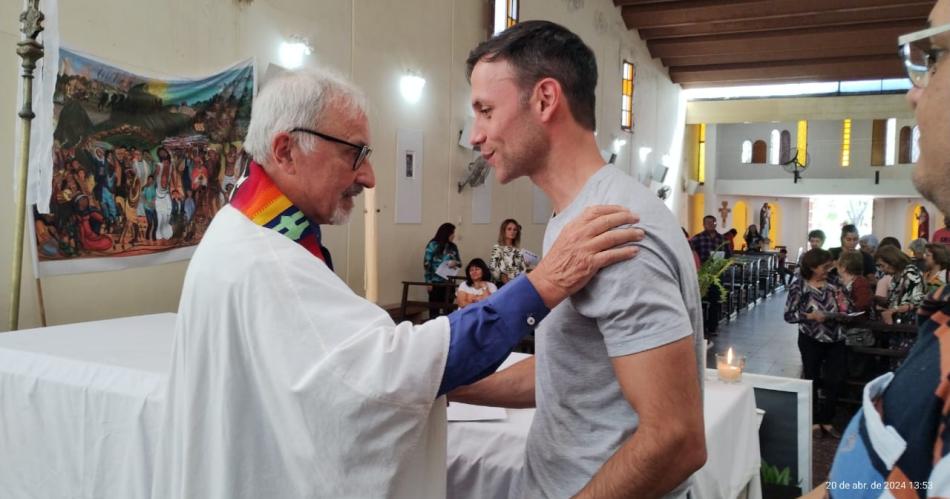 El padre Alwin Nagy visitoacute la ciudad de Fernaacutendez para celebrar sus 80 antildeos