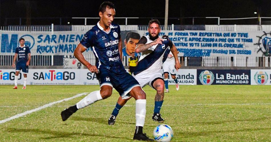 Sarmiento jugoacute un fuacutetbol de alto vuelo y aplastoacute a Juventud Antoniana de Salta