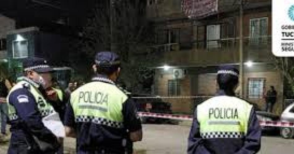 Hallan muerto en Tucumaacuten a contador santiaguentildeo