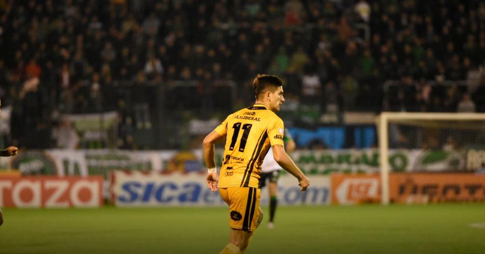 Mitre no puede quebrar la mala racha- cayoacute ante Chicago