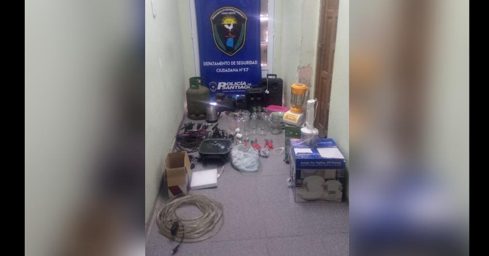 Importante allanamiento en el Bordm Huaico Hondo- secuestran bienes cartuchos y cocaiacutena