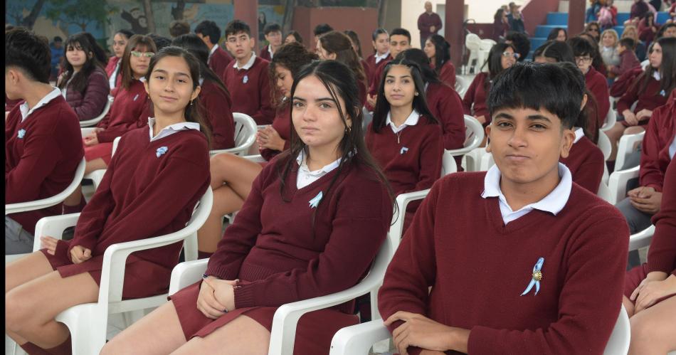 EMOTIVO ACTO EN EL COLEGIO FRANCISCANAS