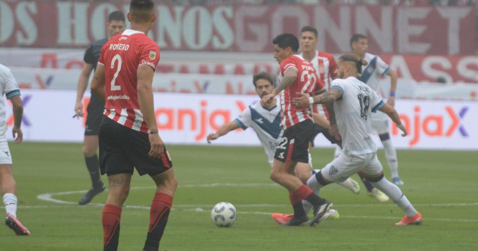 Mansilla otra vez heacuteroe y Estudiantes es campeoacuten