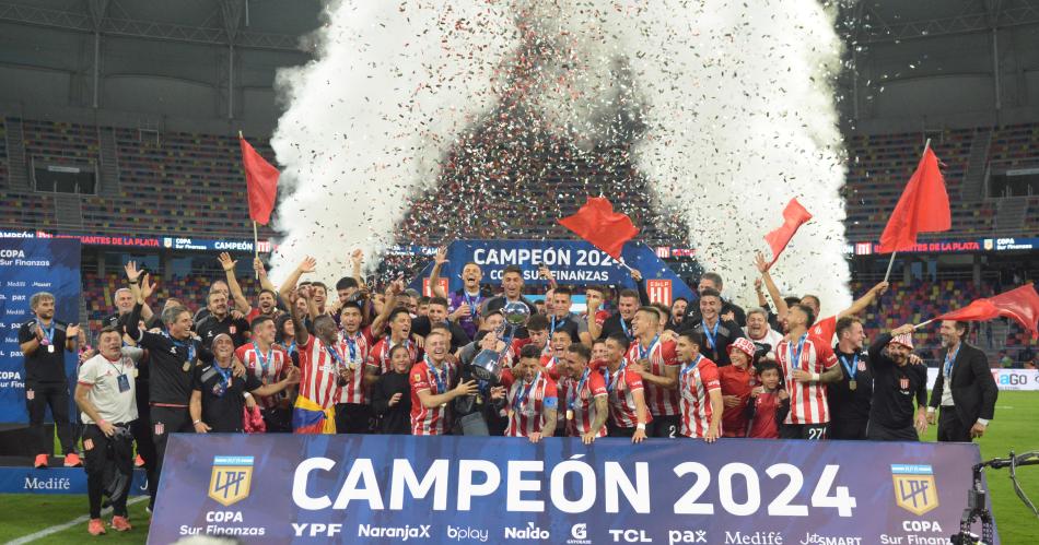 Mansilla otra vez heacuteroe y Estudiantes es campeoacuten