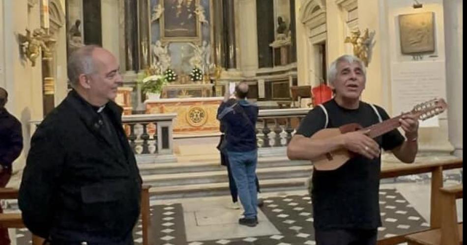 Peteco tras la audiencia puacuteblica con el Papa- Ha sido un honor