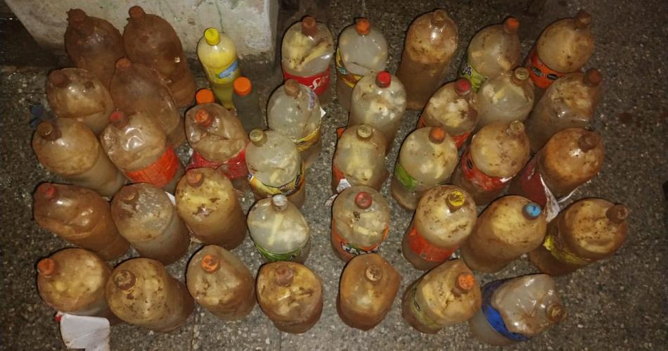 Incautan a presos una maacutequina de tatuar casera y bebida alcohoacutelica preparada en la caacutercel