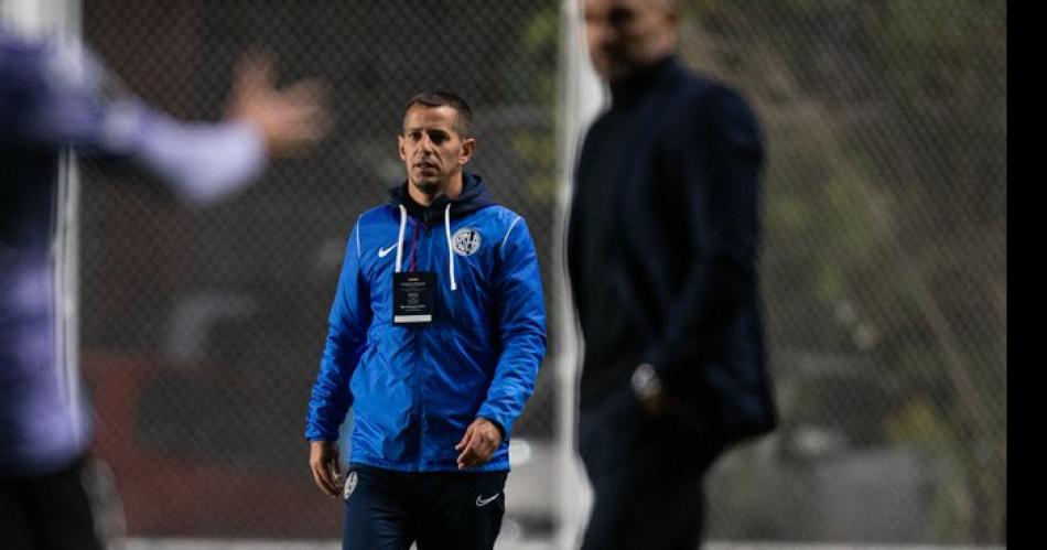 INICIO El Ciclón sale a escena a metros del Gasómetro donde est el club Riestra