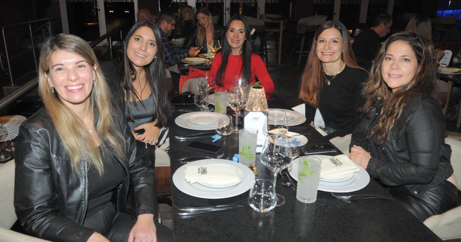 JAF DEJOacute TODOS SUS EacuteXITOS EN ZAMBRA COCINA DE AUTOR