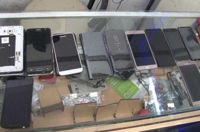 Detienen al indigente acusado de robar maacutes de 300 millones de pesos en celulares