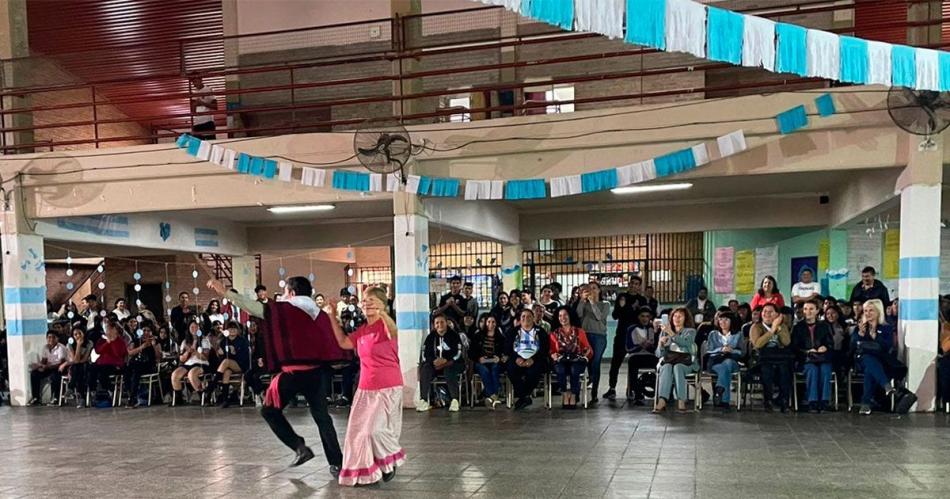 El Colegio Secundario Primera Junta celebra sus 35 antildeos de vida