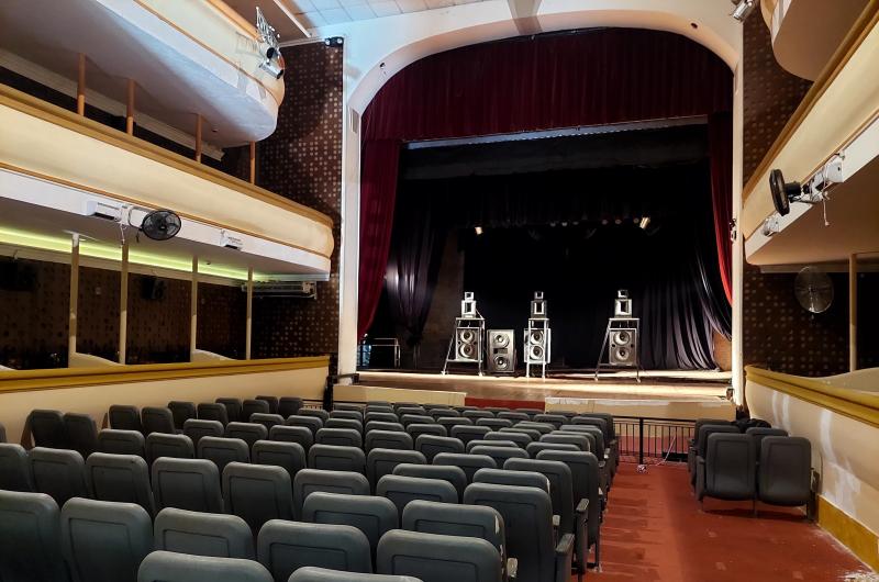 El Municipio realizoacute trabajos de refaccioacuten en el Cine Teatro Renzi