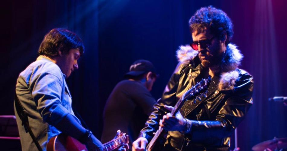 Tiempos de gloria disfruta de su gran momento musical y dio a conocer la cancioacuten Una vez maacutes