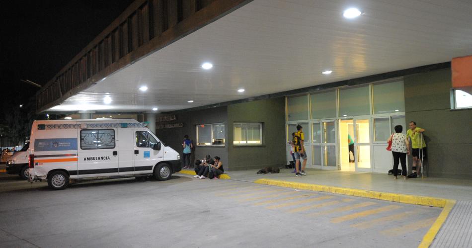 Patota amenazoacute con cuchillo y golpeoacute salvajemente a un joven para robarle la motocicleta