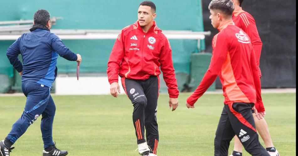 PRESENTE Alexis Snchez se sumó a la selección chilena para la Copa América Jugó en River entre 2007 y 2008