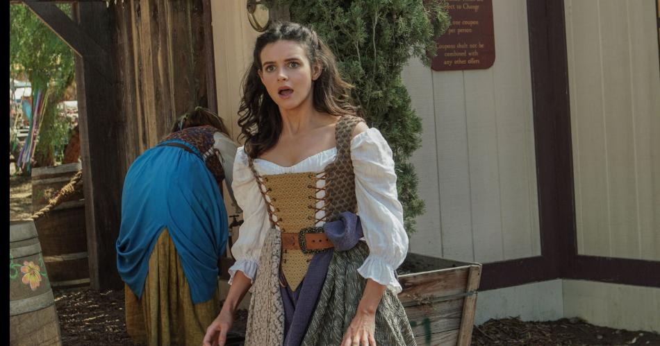 UN GRAN THRILLER Y CON UNA FAMILIA ESPECIAL LLEGA A UNIVERSAL