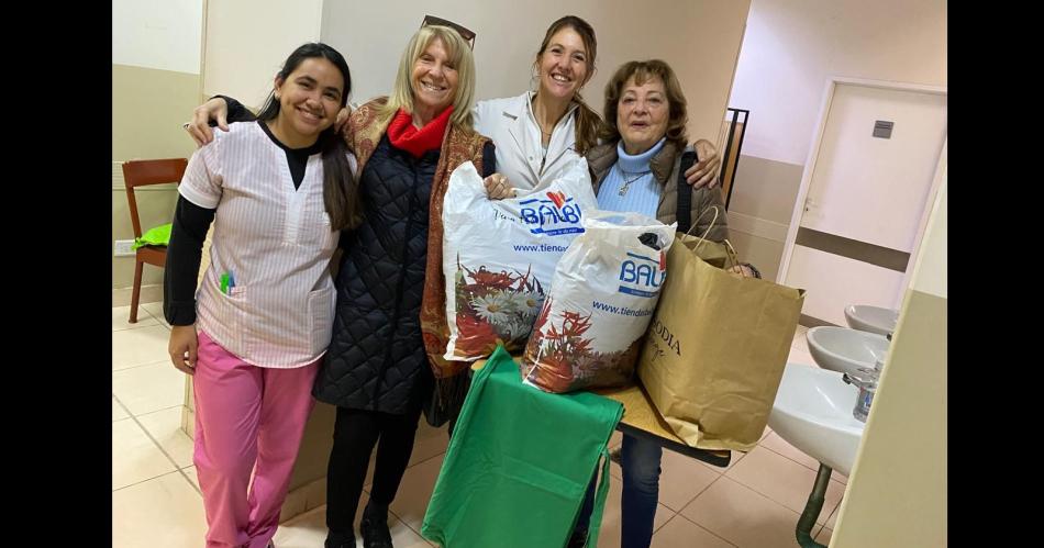 Entregaron donaciones a pacientes oncoloacutegicos del Hospital Regional